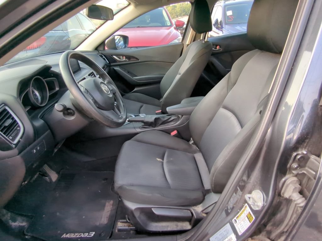 Used 2016 MAZDA MAZDA3 i Sport FWD image 6