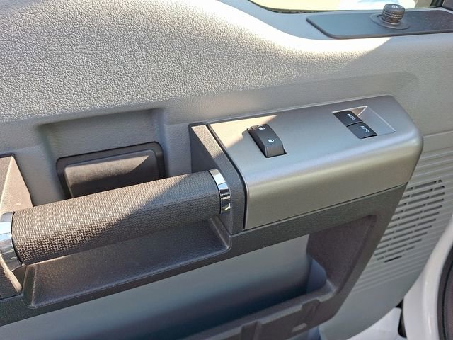 Used 2023 Ford F650 2WD Regular Cab Super Duty image 11
