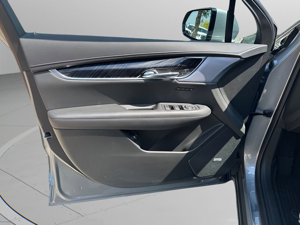 New 2025 Cadillac XT6 Premium Luxury w/ LPO, Floor Liner Package FWD image 27