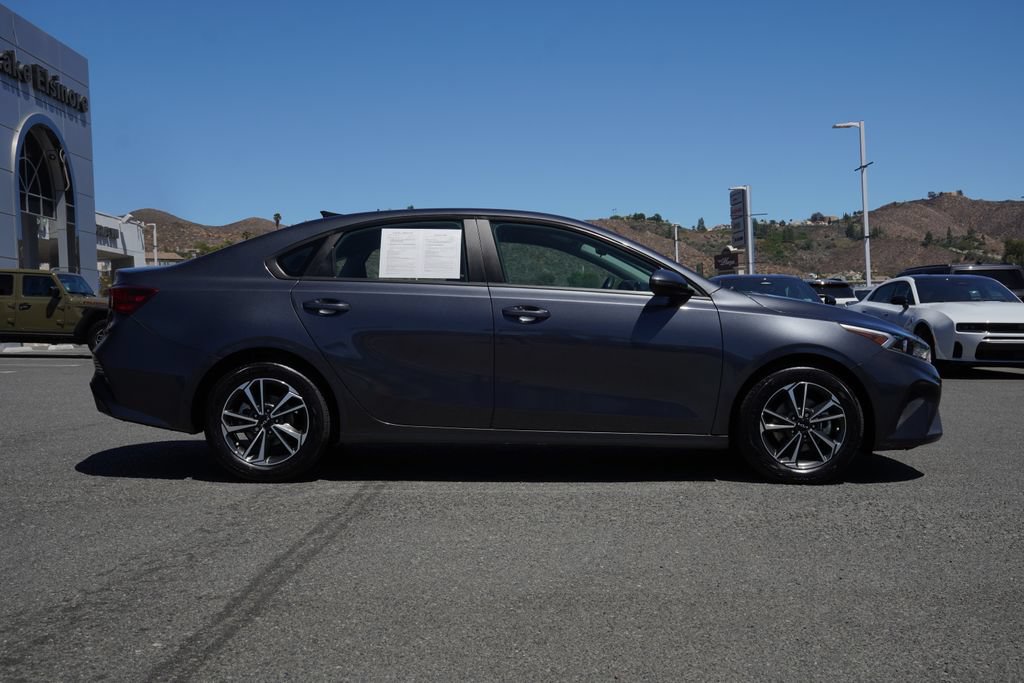 Used 2024 Kia Forte LXS w/ LXS Technology Package FWD image 3