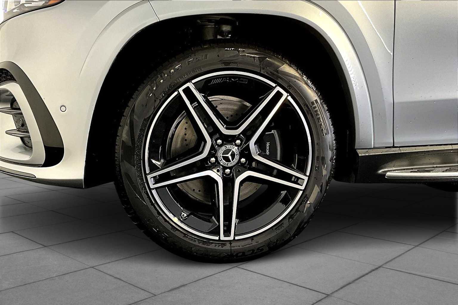 New 2026 Mercedes-Benz GLS 450 4MATIC image 17