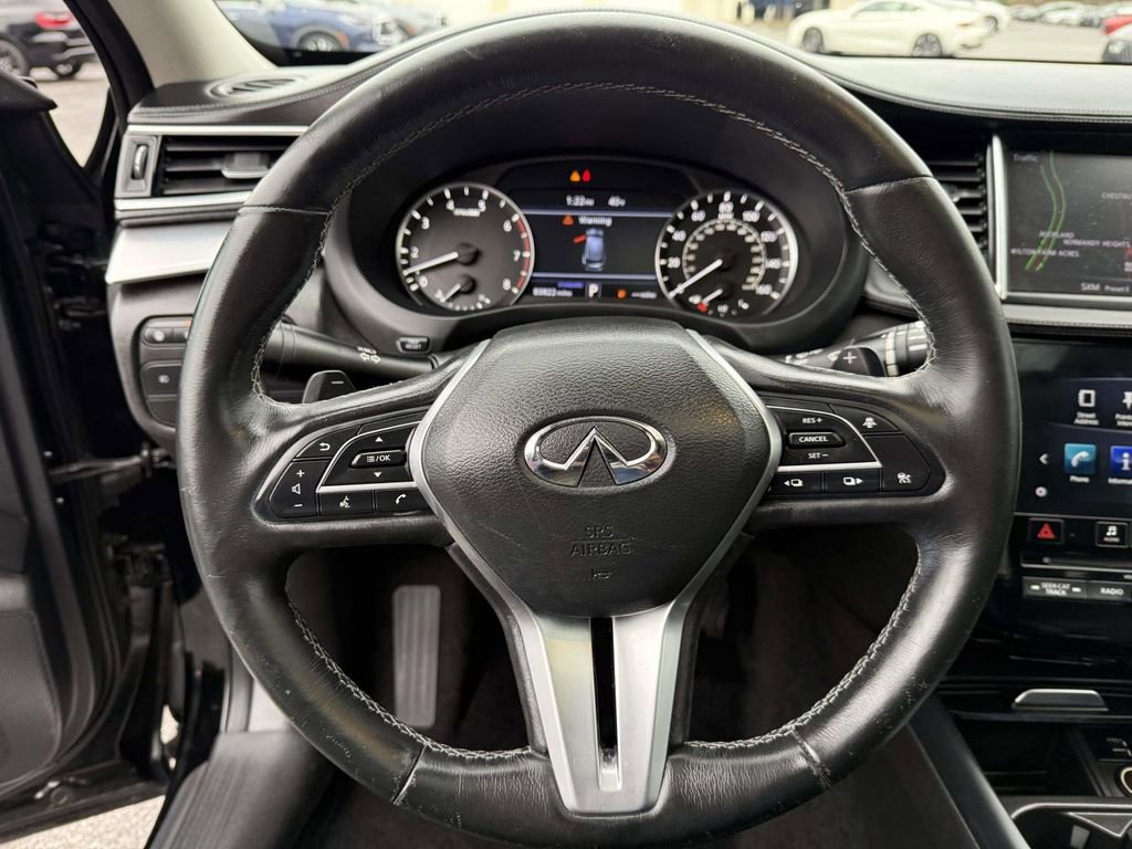 Used 2019 INFINITI QX50 Essential w/ Premium Heat Package image 11