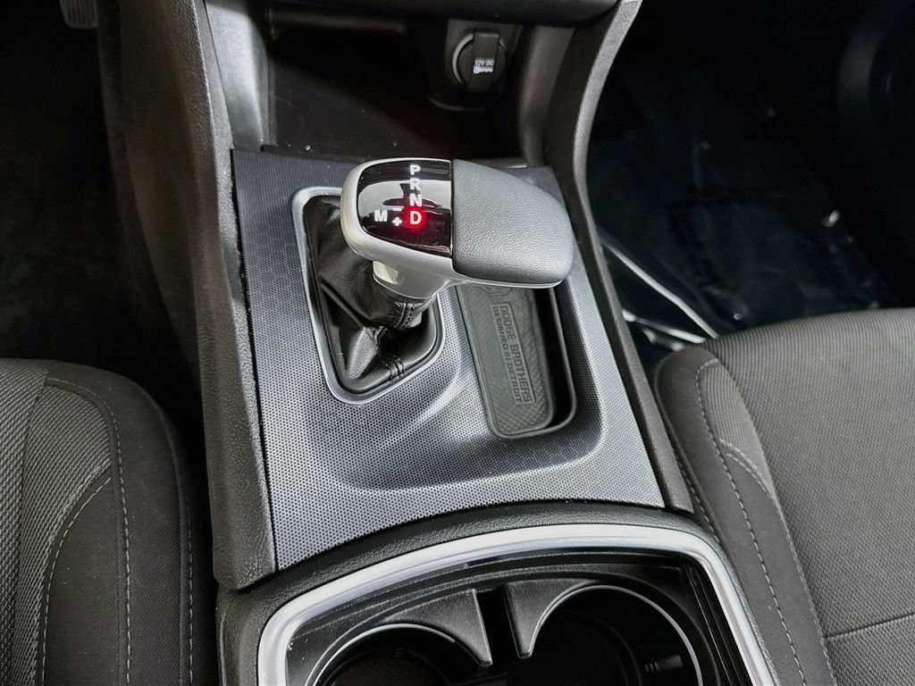 Used 2015 Dodge Charger SXT RWD image 5