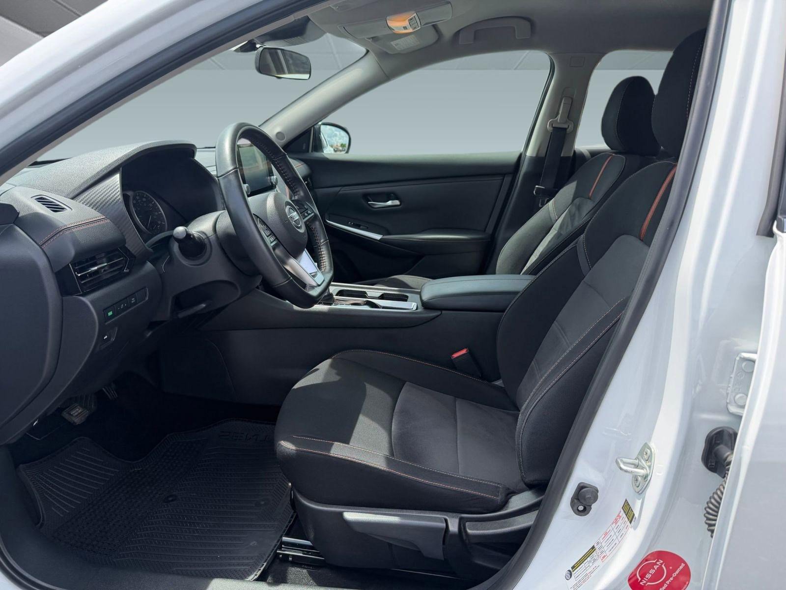 Used 2023 Nissan Sentra SR w/ Trunk Package FWD image 5