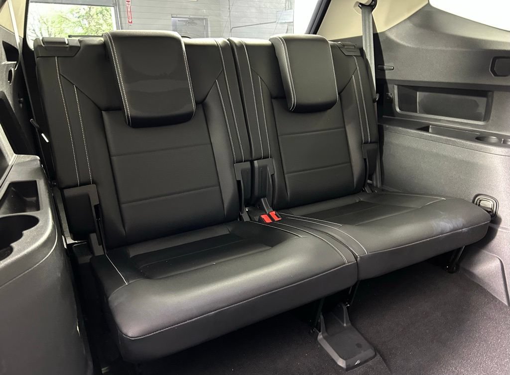 Used 2023 Volkswagen Atlas SEL AWD/4WD image 14