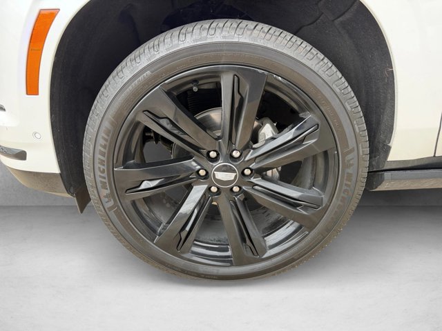 Used 2025 Cadillac Escalade ESV Sport Platinum w/ LPO, Floor Liner Package AWD/4WD image 27