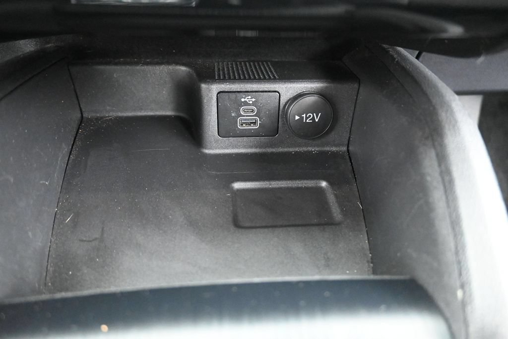 Used 2024 Ford Escape ST-Line w/ Tech Pack #1 AWD/4WD image 18
