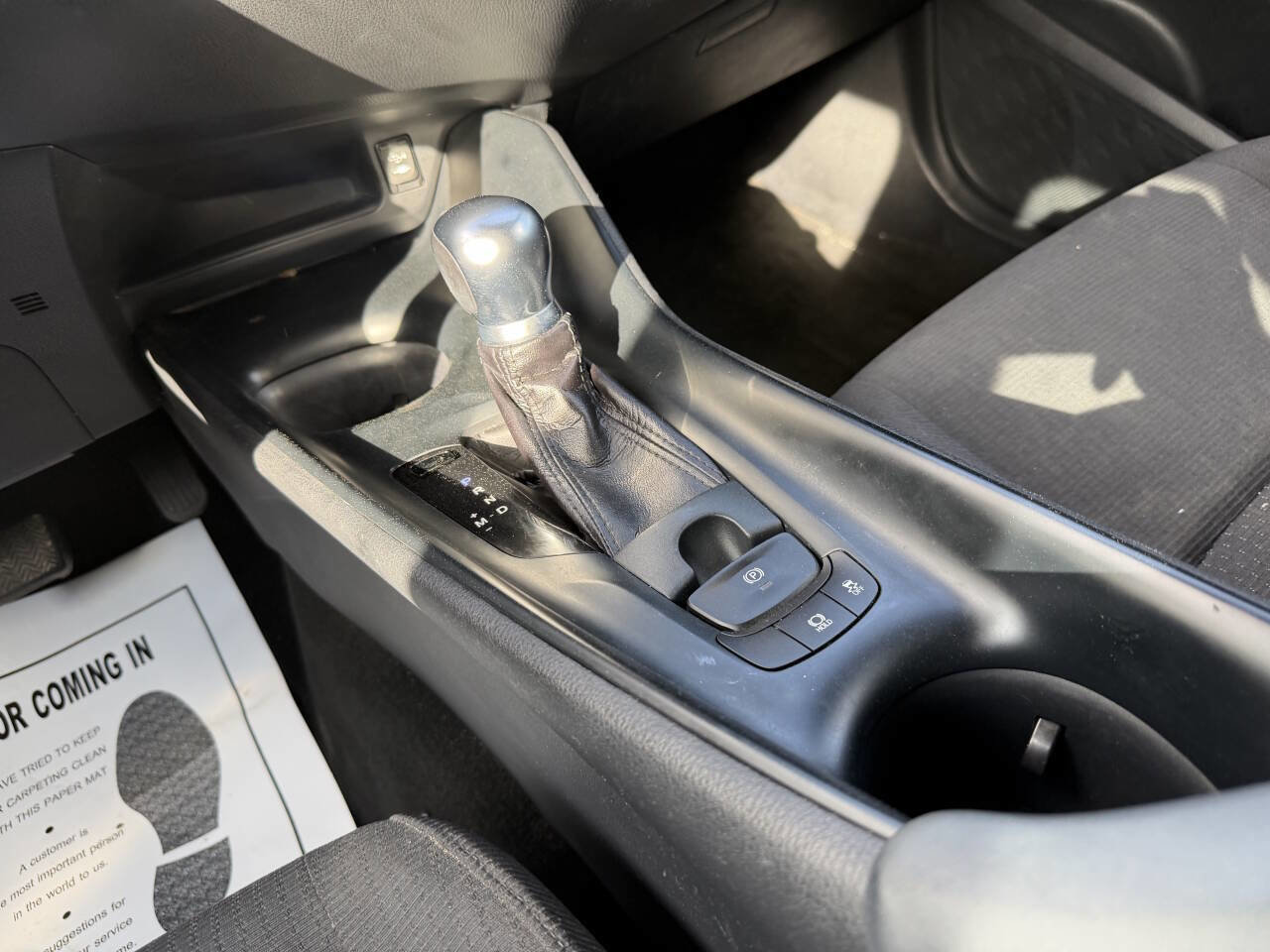 Used 2018 Toyota C-HR XLE FWD image 35