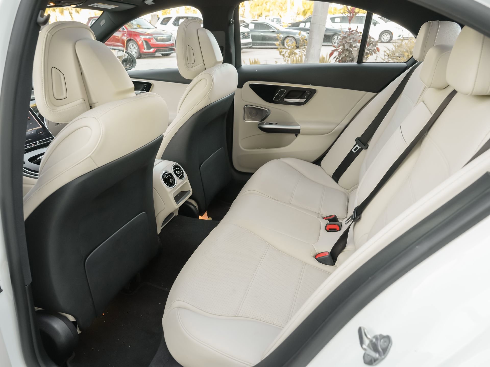 Used 2024 Mercedes-Benz C 300 4MATIC Sedan image 17