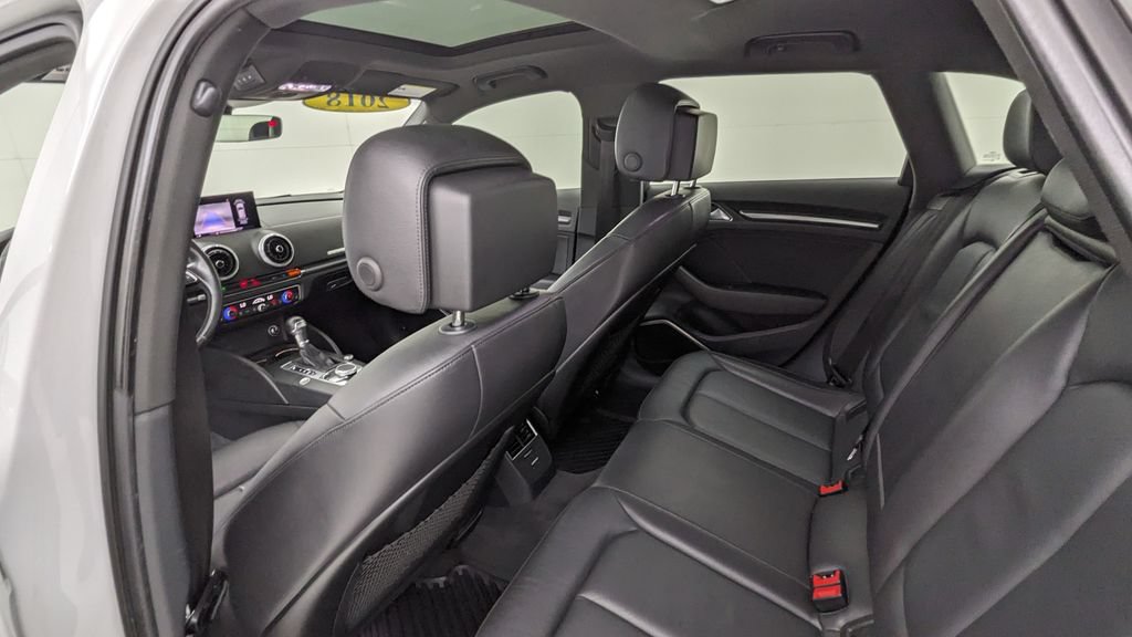 Used 2018 Audi A3 e-tron Prestige w/ Prestige Package FWD image 35