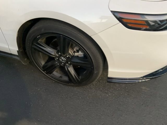 Used 2024 Honda Accord Sport image 3