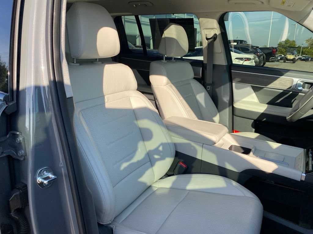 Used 2024 Hyundai Santa Fe Calligraphy FWD image 29