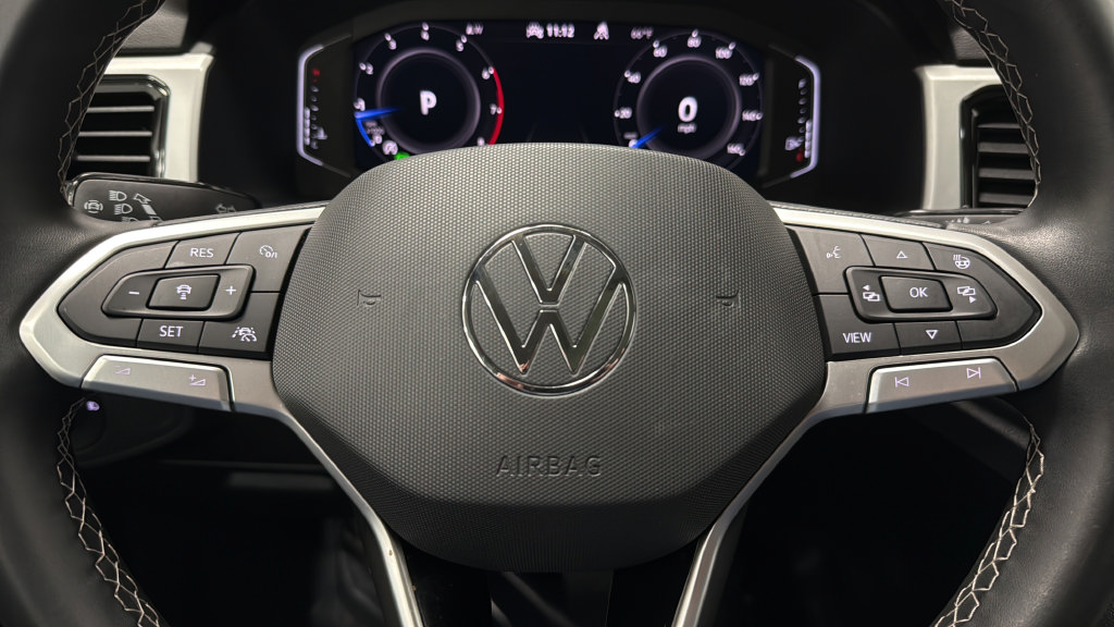 Used 2022 Volkswagen Atlas SEL AWD/4WD image 16