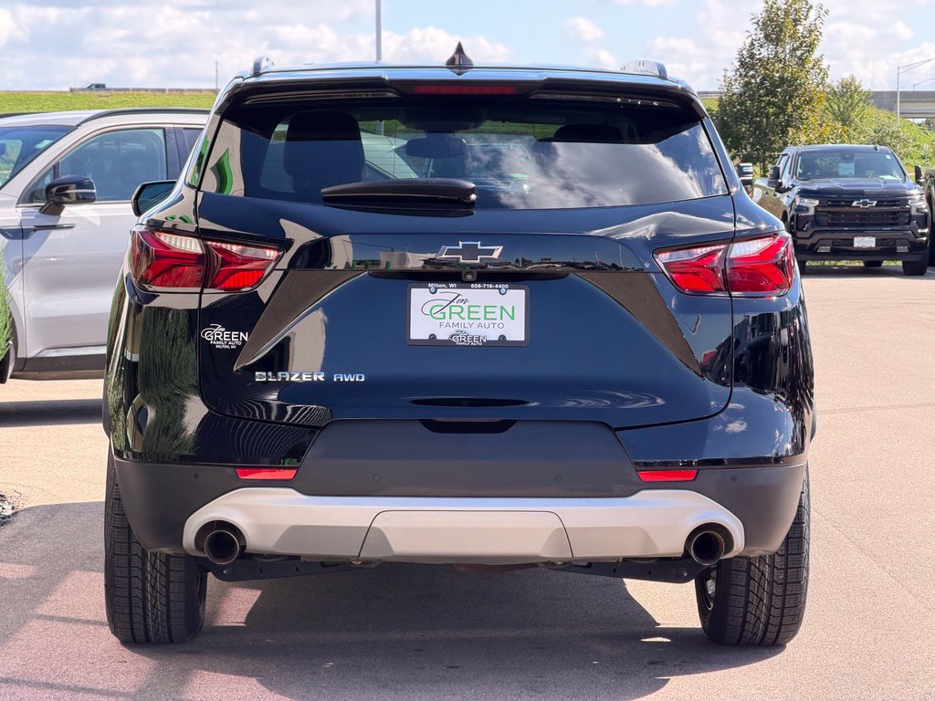 Used 2022 Chevrolet Blazer LT w/ LPO, Black Grille Bar Package AWD/4WD image 9