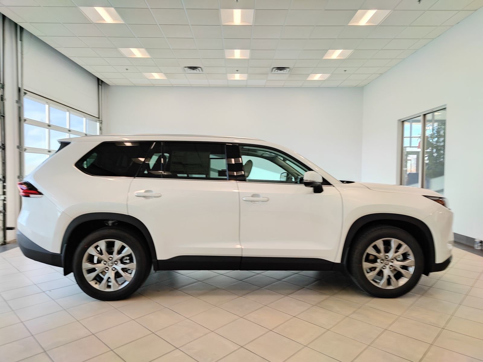 New 2026 Toyota Grand Highlander Limited image 2