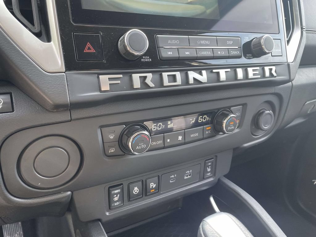 Used 2025 Nissan Frontier SV w/ SV Convenience Package RWD image 25