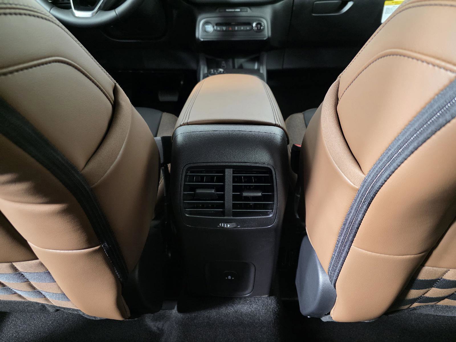New 2025 Ford Bronco Sport Outer Banks w/ Outer Banks Tech Package+ AWD/4WD image 17