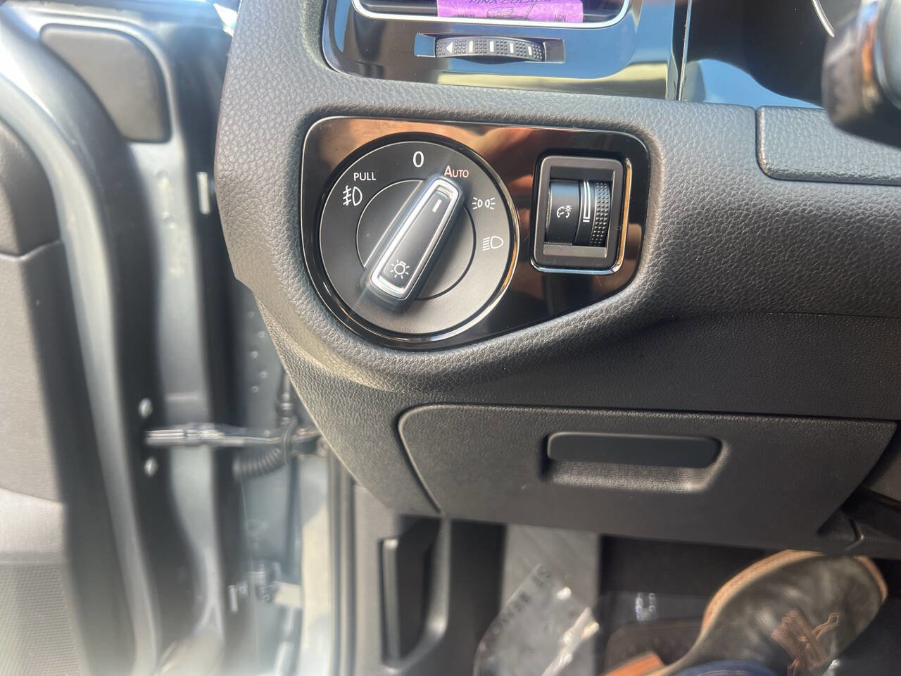 Used 2015 Volkswagen Golf SEL image 24