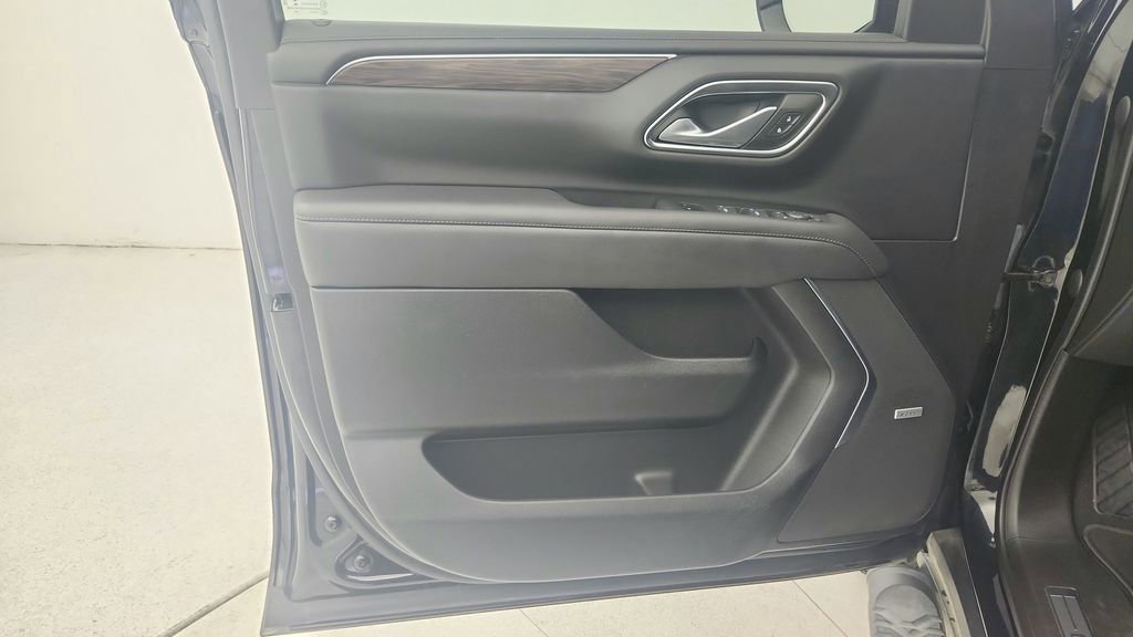 Certified 2023 Chevrolet Tahoe Z71 w/ Luxury Package image 26