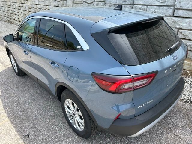 Used 2023 Ford Escape Active w/ Tech Pack #2 AWD/4WD image 4
