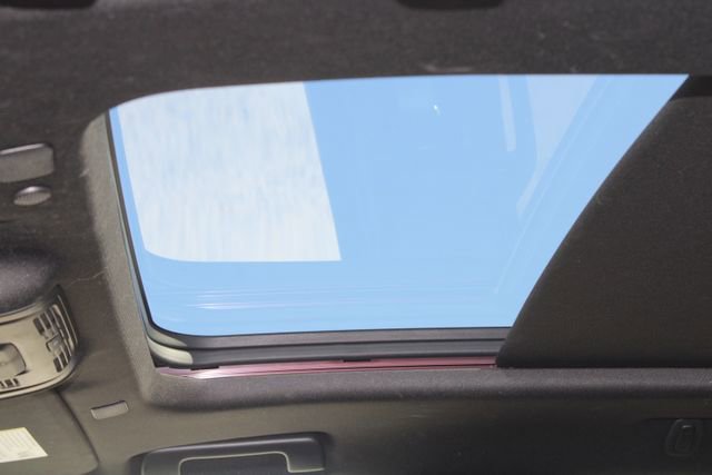 Used 2022 GMC Yukon XL Denali w/ Denali Premium Package AWD/4WD image 41