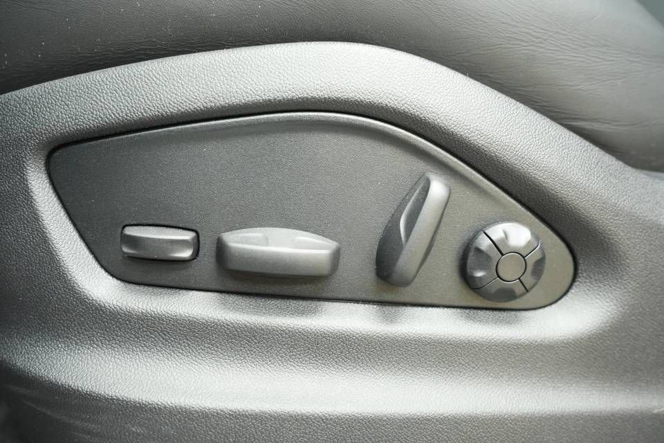 New 2026 Porsche Cayenne S AWD/4WD image 32