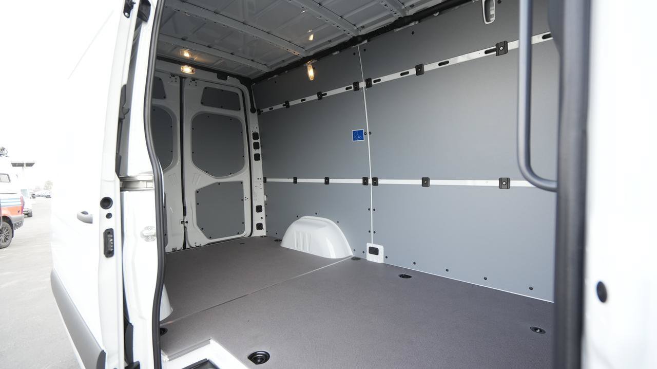 New 2026 Mercedes-Benz Sprinter 2500 image 8
