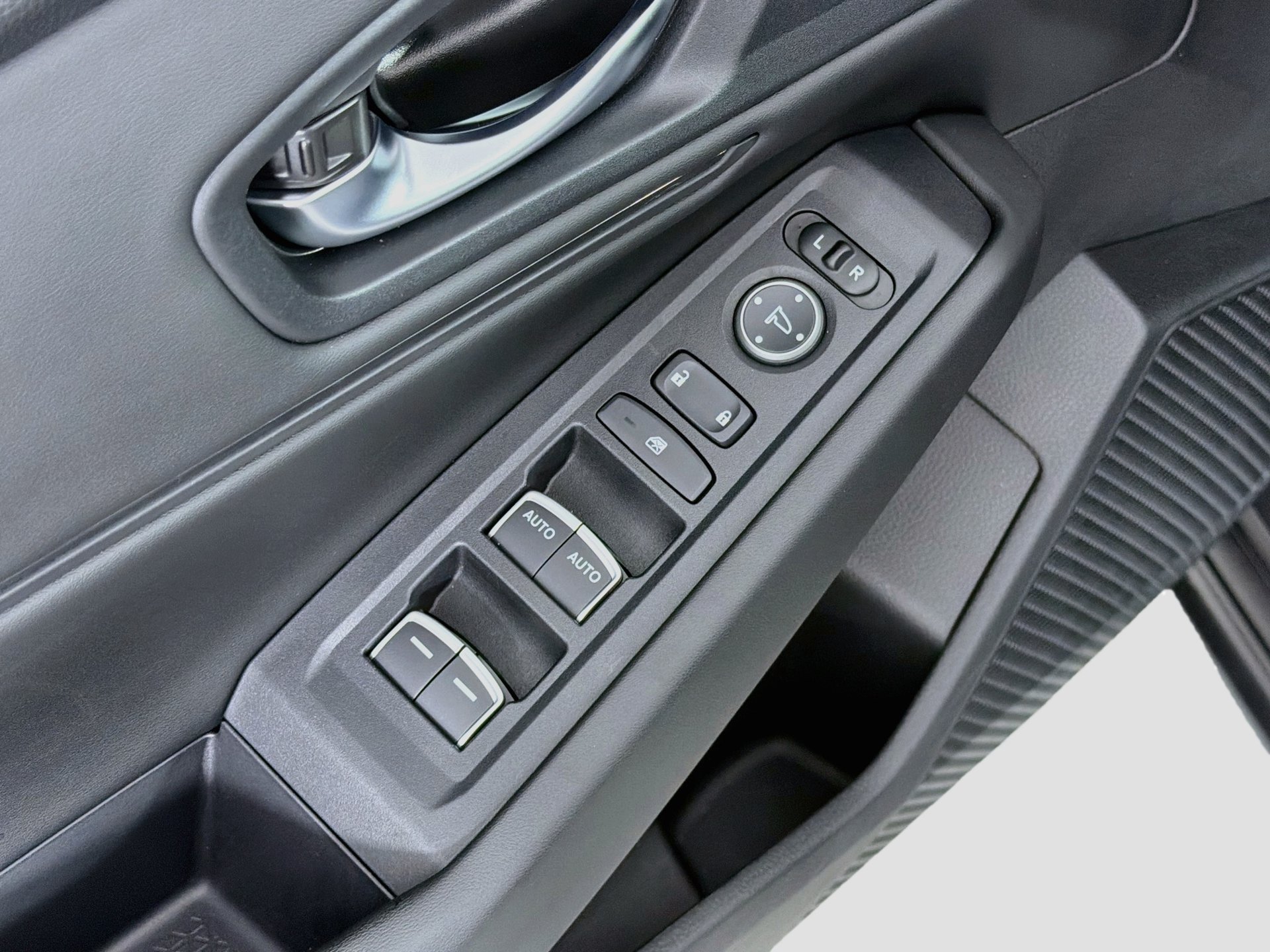 Certified 2025 Honda Accord SE image 22