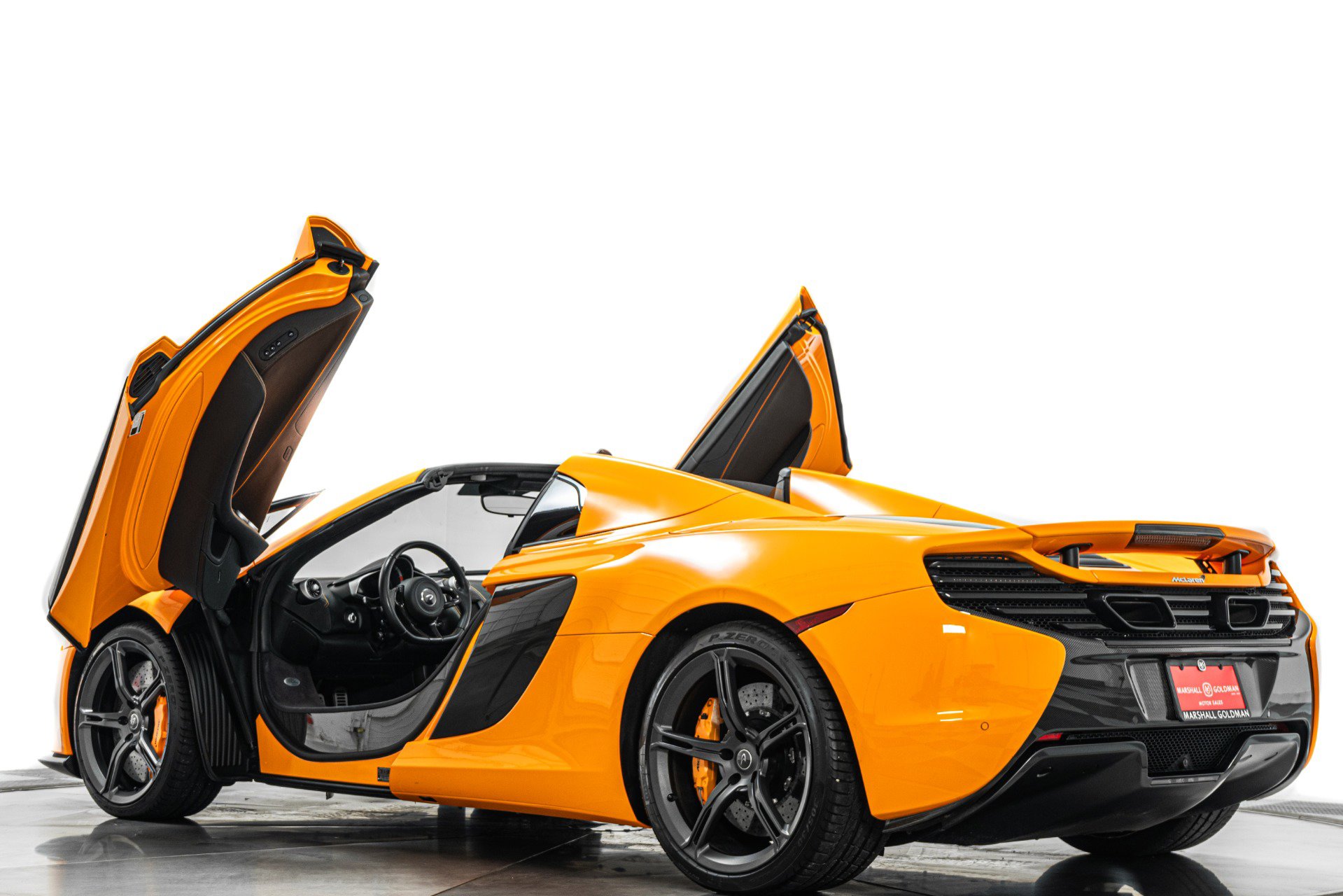 Used 2015 McLaren 650S Spider RWD image 32