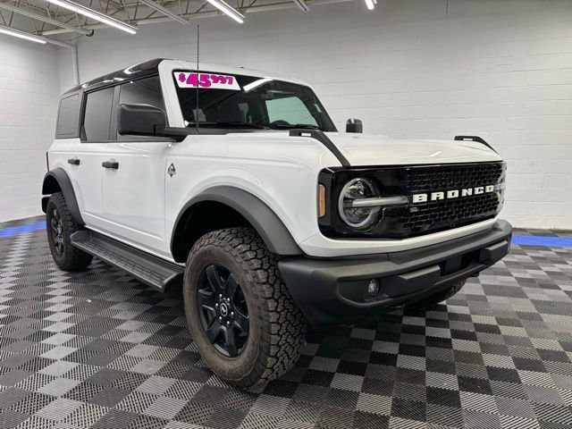 Certified 2025 Ford Bronco Outer Banks w/ Black Appearance Package image 13