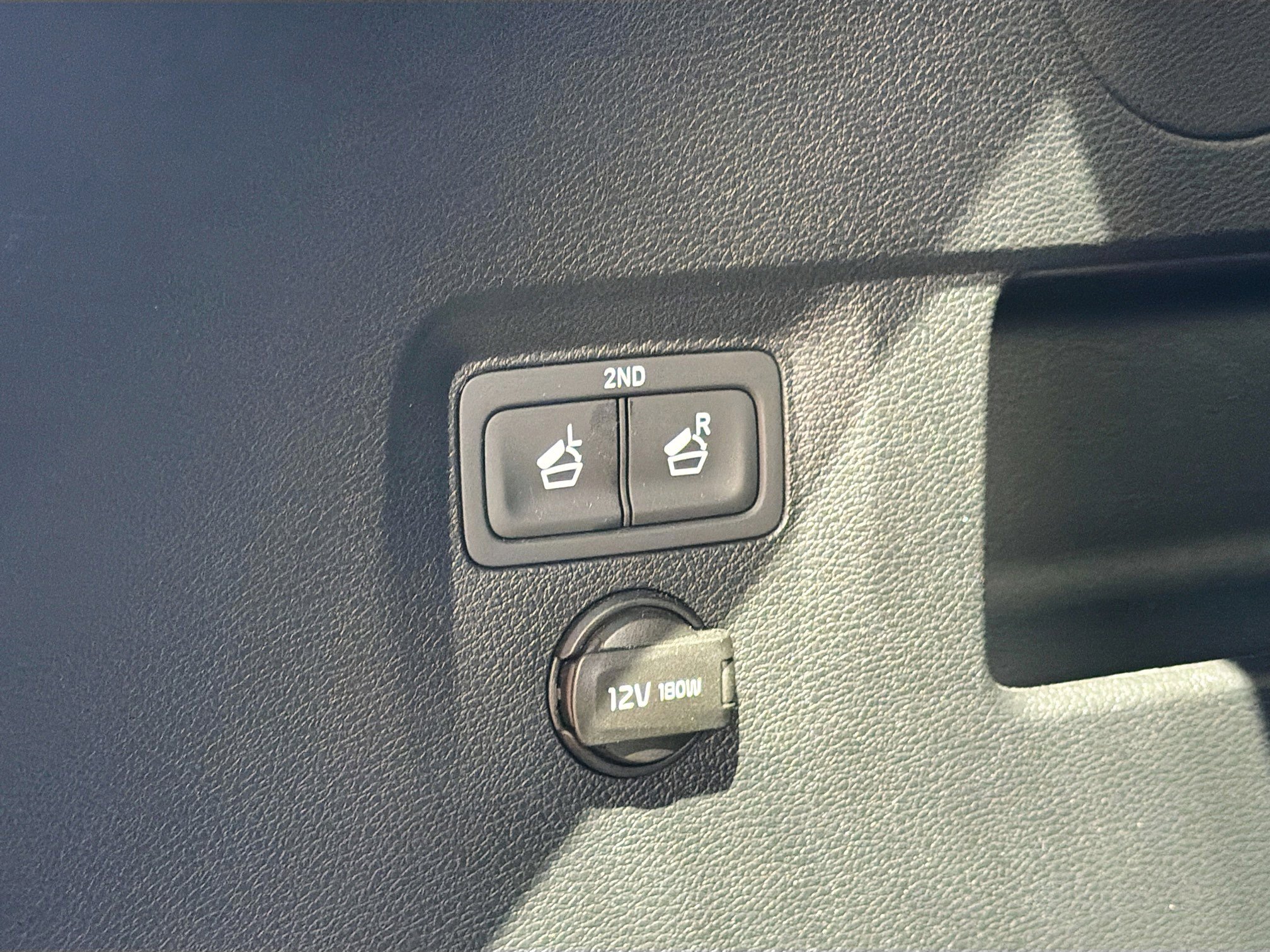 Used 2024 Kia Telluride S w/ S Sunroof Package image 13