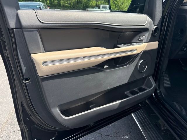 Used 2024 Ford Expedition Max Limited AWD/4WD image 15