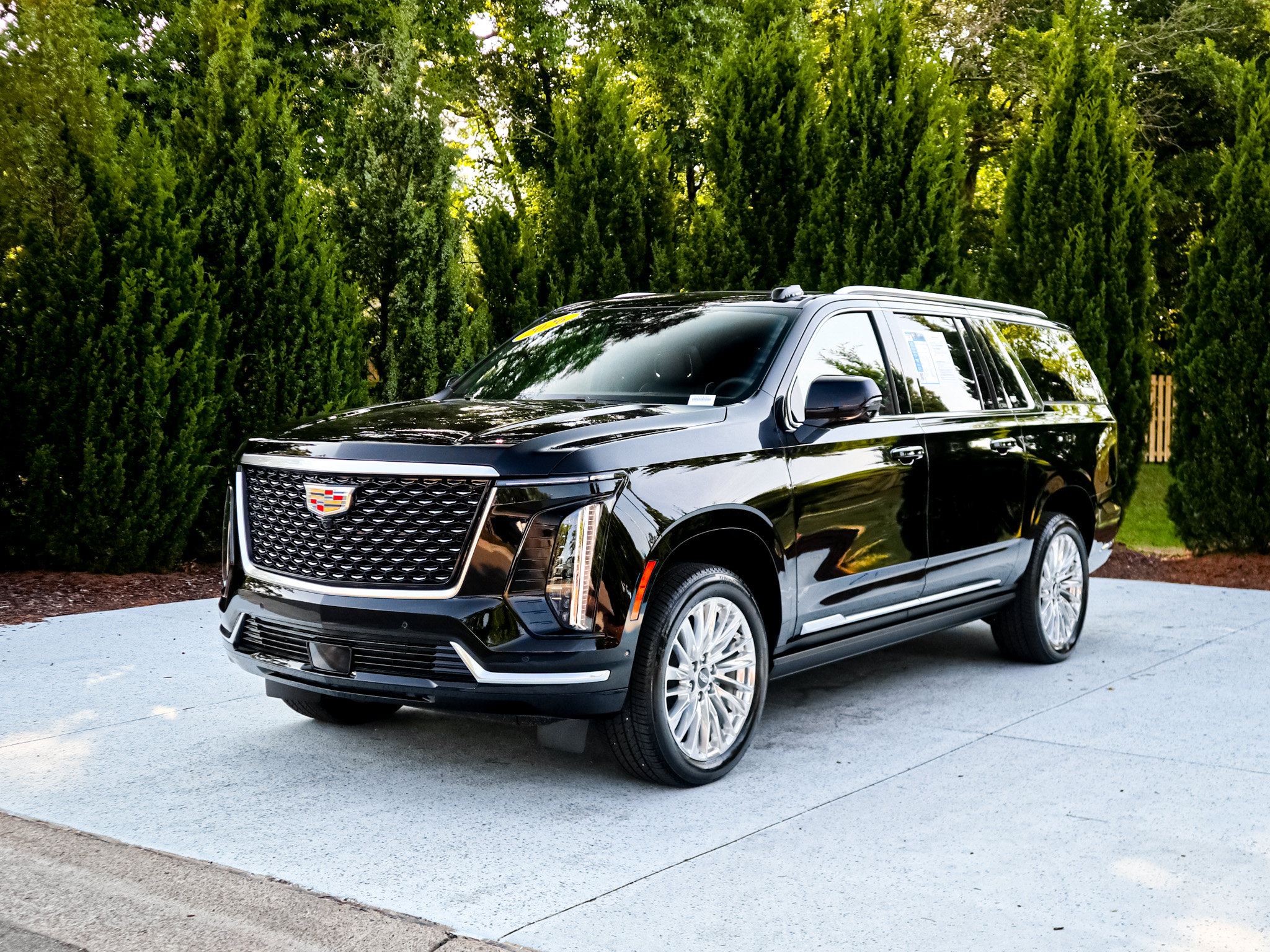 Used 2026 Cadillac Escalade ESV Luxury AWD/4WD image 5