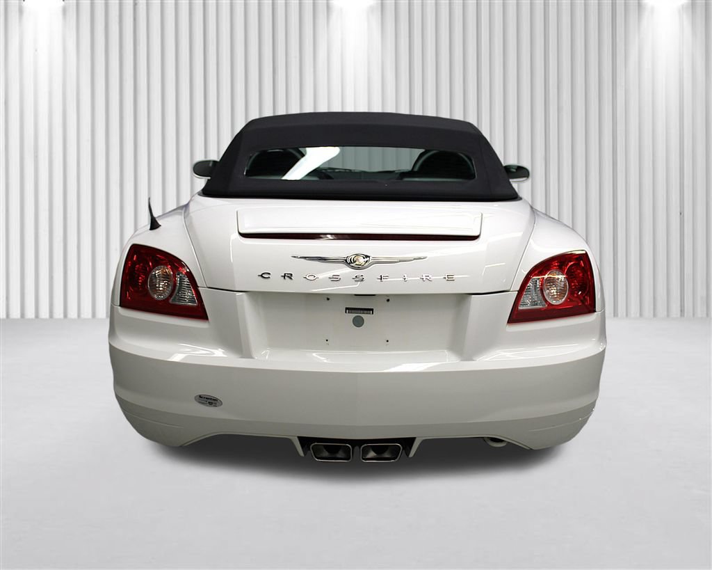 Used 2005 Chrysler Crossfire Limited RWD image 4