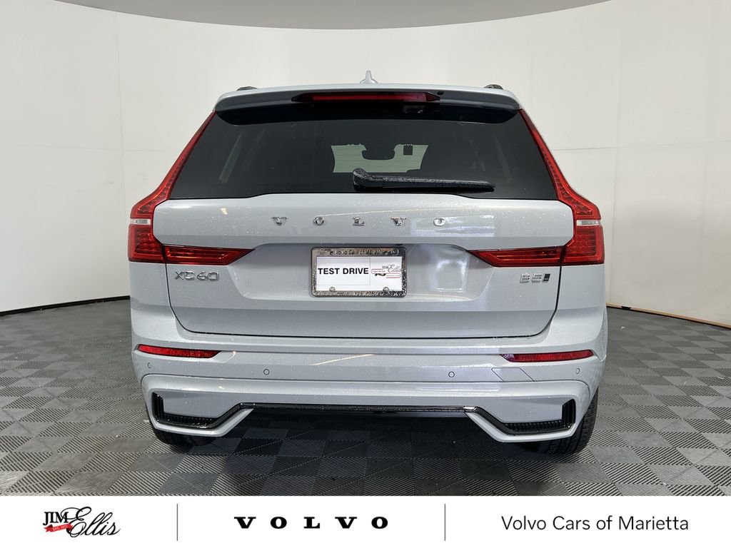 New 2025 Volvo XC60 B5 Core w/ Climate Package image 7