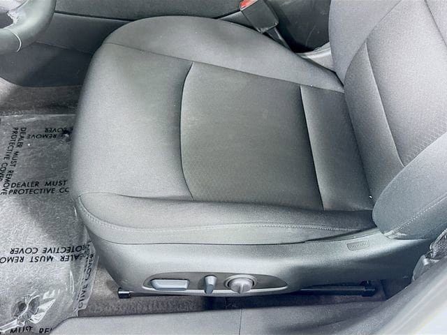 Used 2025 Chevrolet Malibu RS FWD image 19
