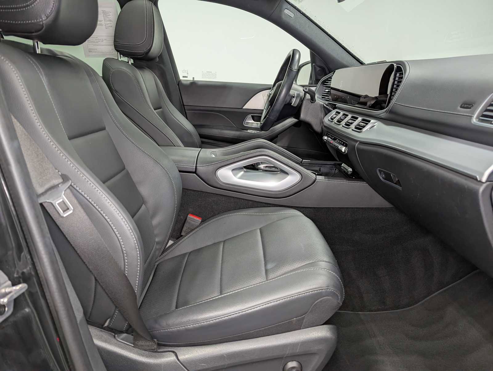 Certified 2024 Mercedes-Benz GLS 450 4MATIC image 40