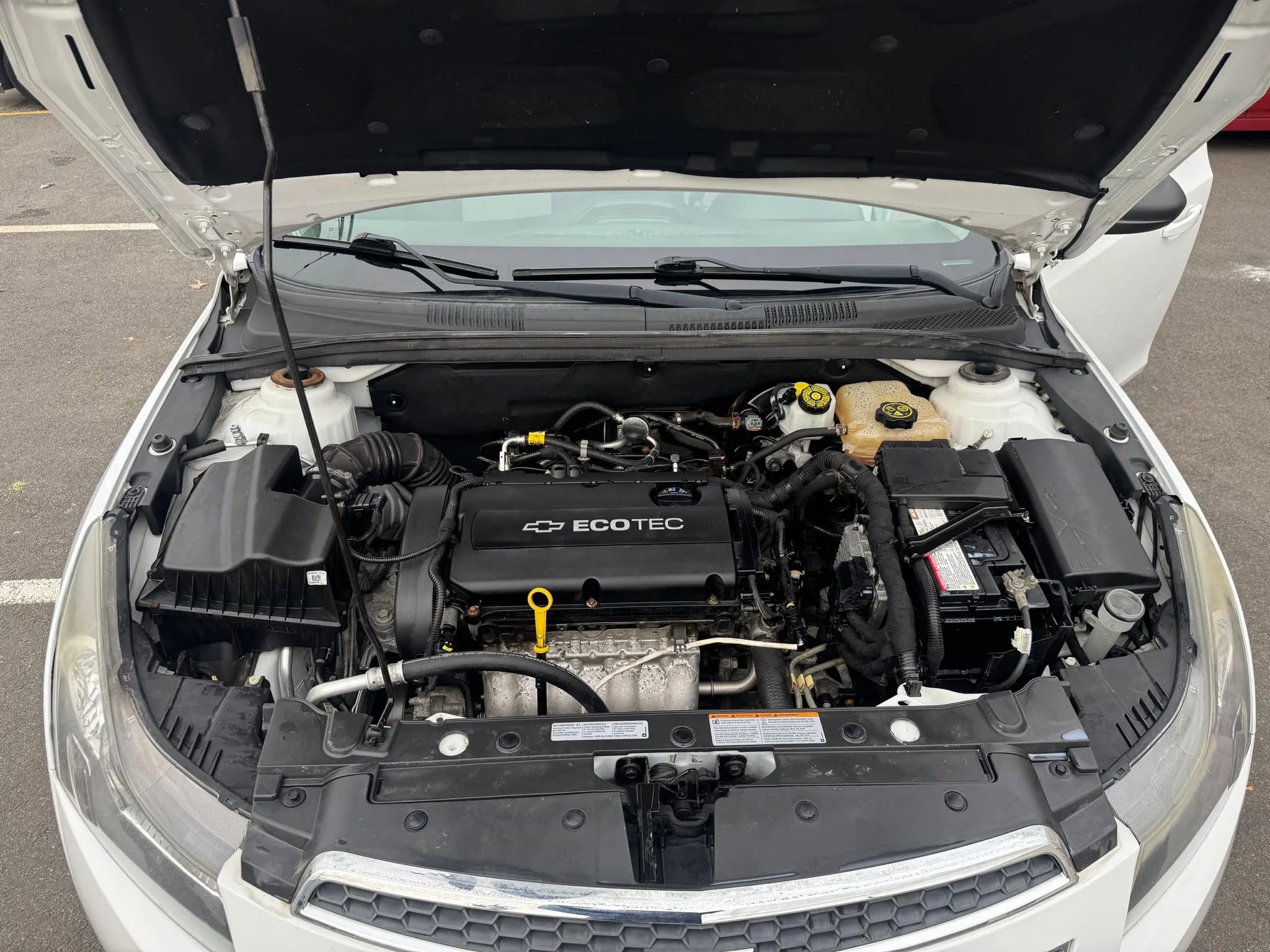 Used 2013 Chevrolet Cruze LS image 23