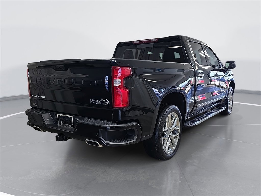 Used 2023 Chevrolet Silverado 1500 High Country w/ High Country Premium Package image 3