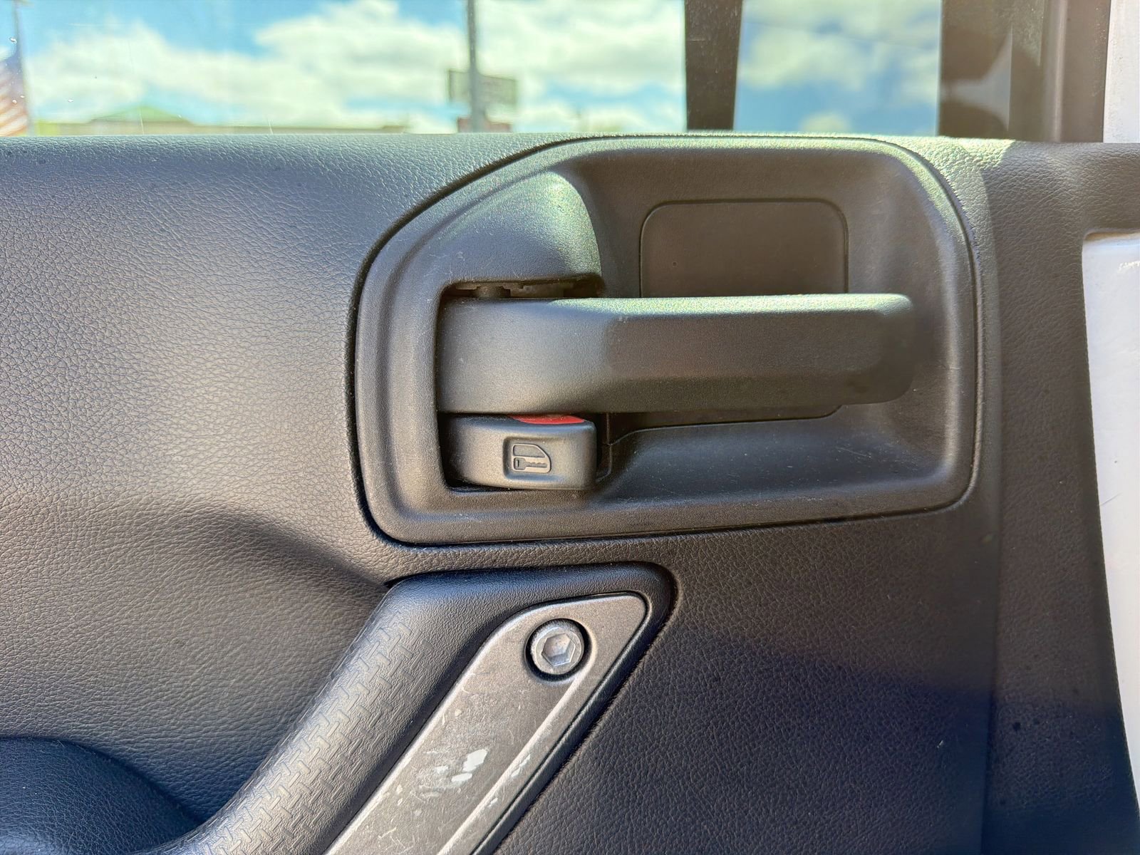 Used 2015 Jeep Wrangler Sport AWD/4WD image 23