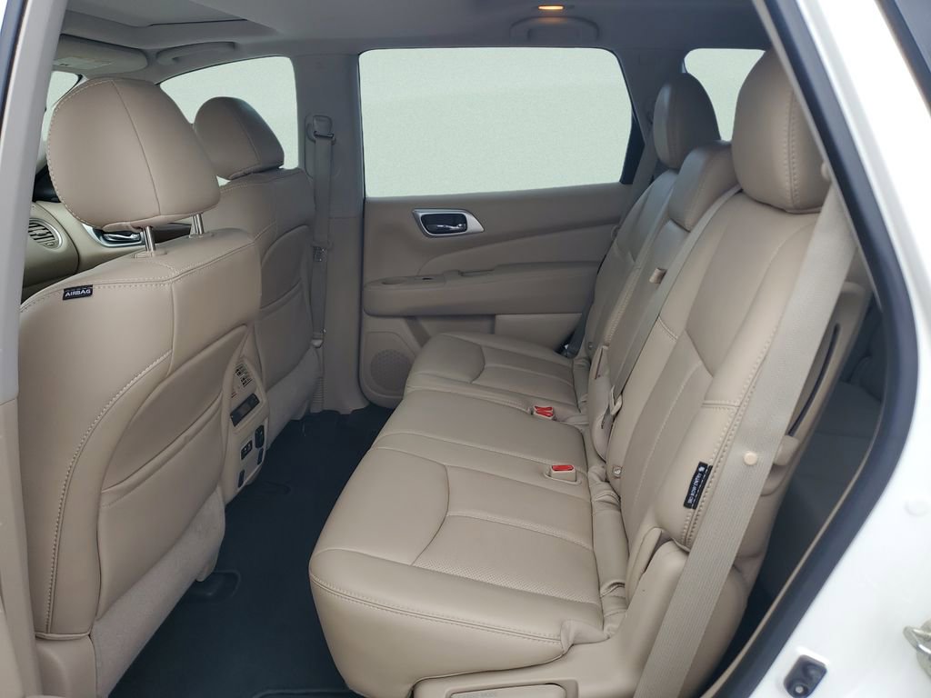 Used 2019 Nissan Pathfinder Platinum FWD image 10