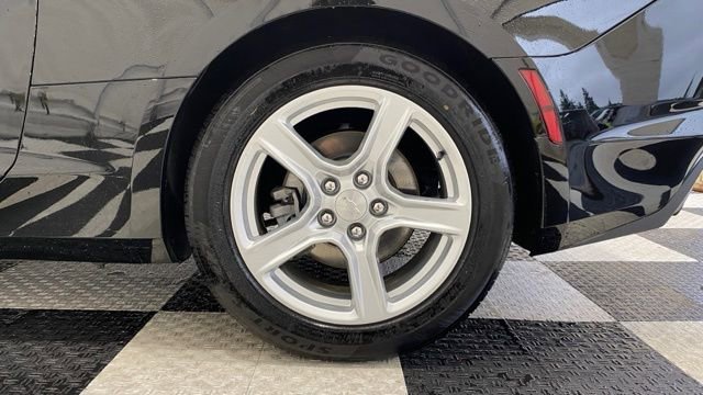 Used 2023 Chevrolet Camaro LT image 11