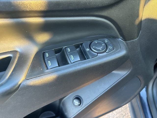 Used 2021 Chevrolet Equinox LT image 14