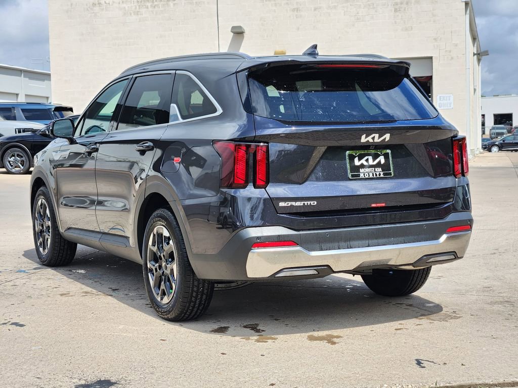 New 2026 Kia Sorento S image 4