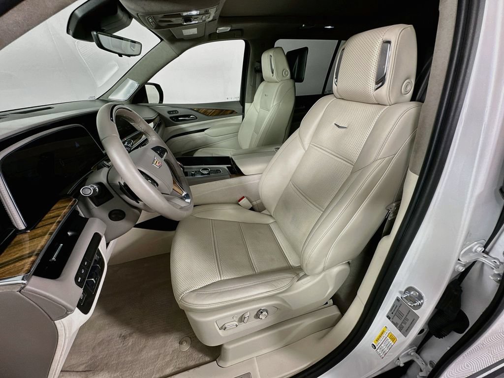 Used 2023 Cadillac Escalade Premium Luxury Platinum RWD image 21