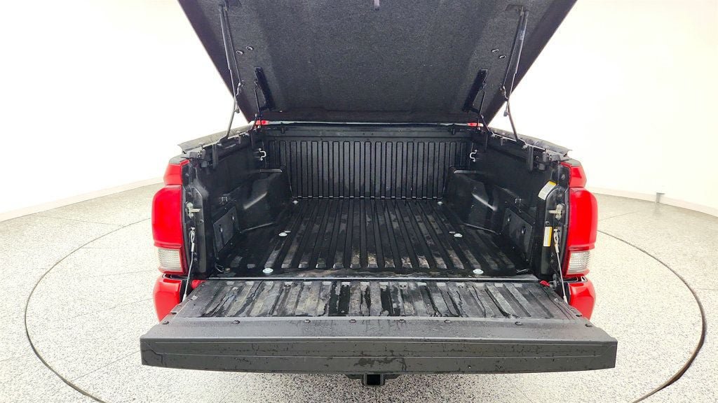 Used 2018 Toyota Tacoma SR w/ SR Convenience Package AWD/4WD image 20