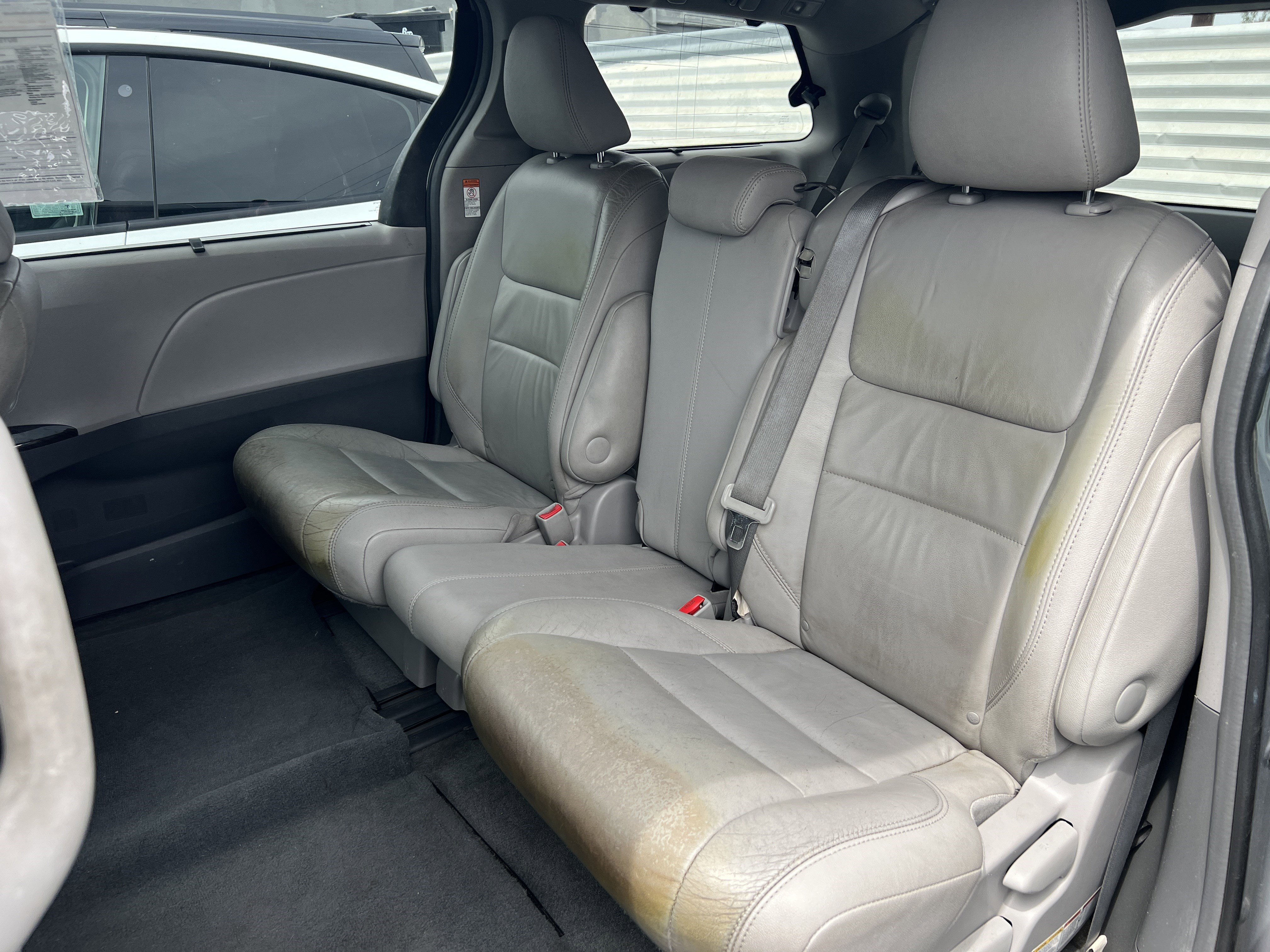 Used 2015 Toyota Sienna XLE w/ XLE Navigation Package image 18