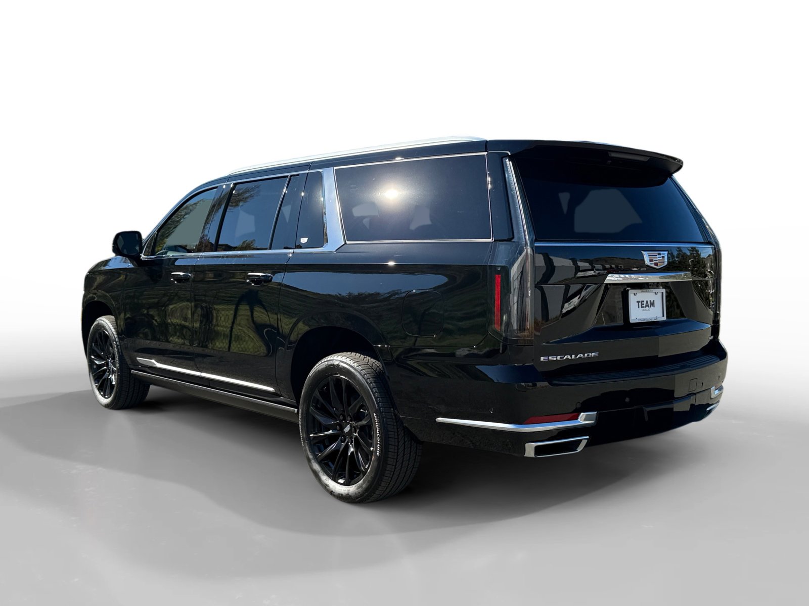 New 2026 Cadillac Escalade ESV Luxury w/ Touring Package image 3