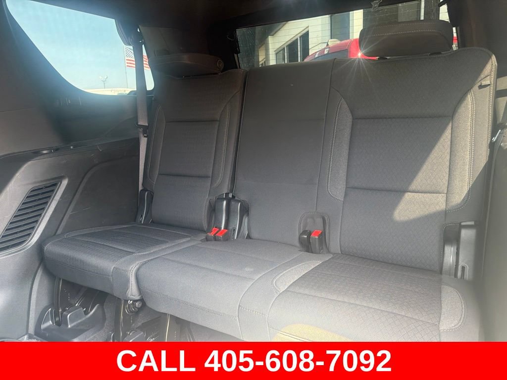 Used 2025 Chevrolet Tahoe LS AWD/4WD image 12