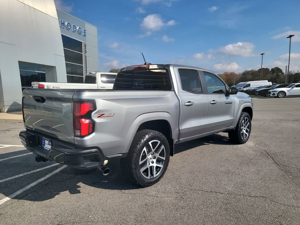 Used 2023 Chevrolet Colorado Z71 w/ Z71 Convenience Package 2 image 3
